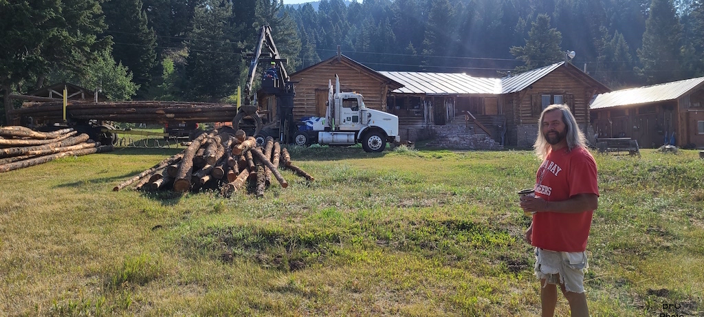 2021 09 01 01 003 mike wood stacking