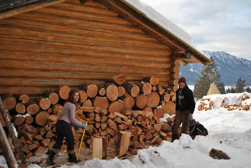 2021 11 09 01 001 Volunteer coordinator woodcut